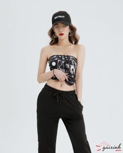 Diệp Lâm Anh Bikini Khoe Dáng Sexy “Bốc Lửa” Khi Đã 2 Con