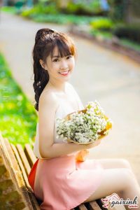 Hot Girl Huệ Châu Xinh Đẹp Đốn Tim Dân Mạng