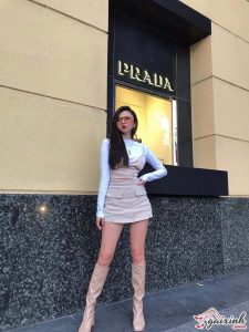 Streamer Vũ Ngọc Kim Chi Khoe Da Thịt Sau Khi Lộ Ảnh 18+