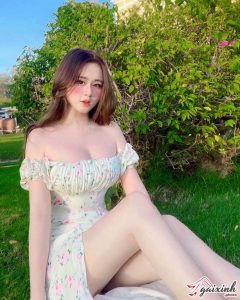Nguyễn Dương Hồng Hân: “Hotgirl Áo Dài” Sau 4 Năm Nổi Tiếng